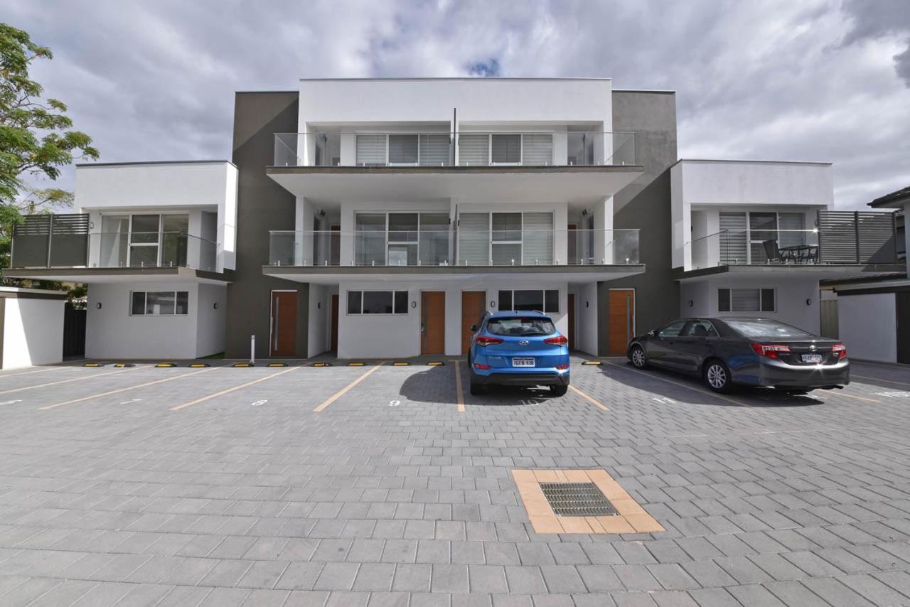 2X2 Modern Apartment Near Airport And City Perth Exterior photo