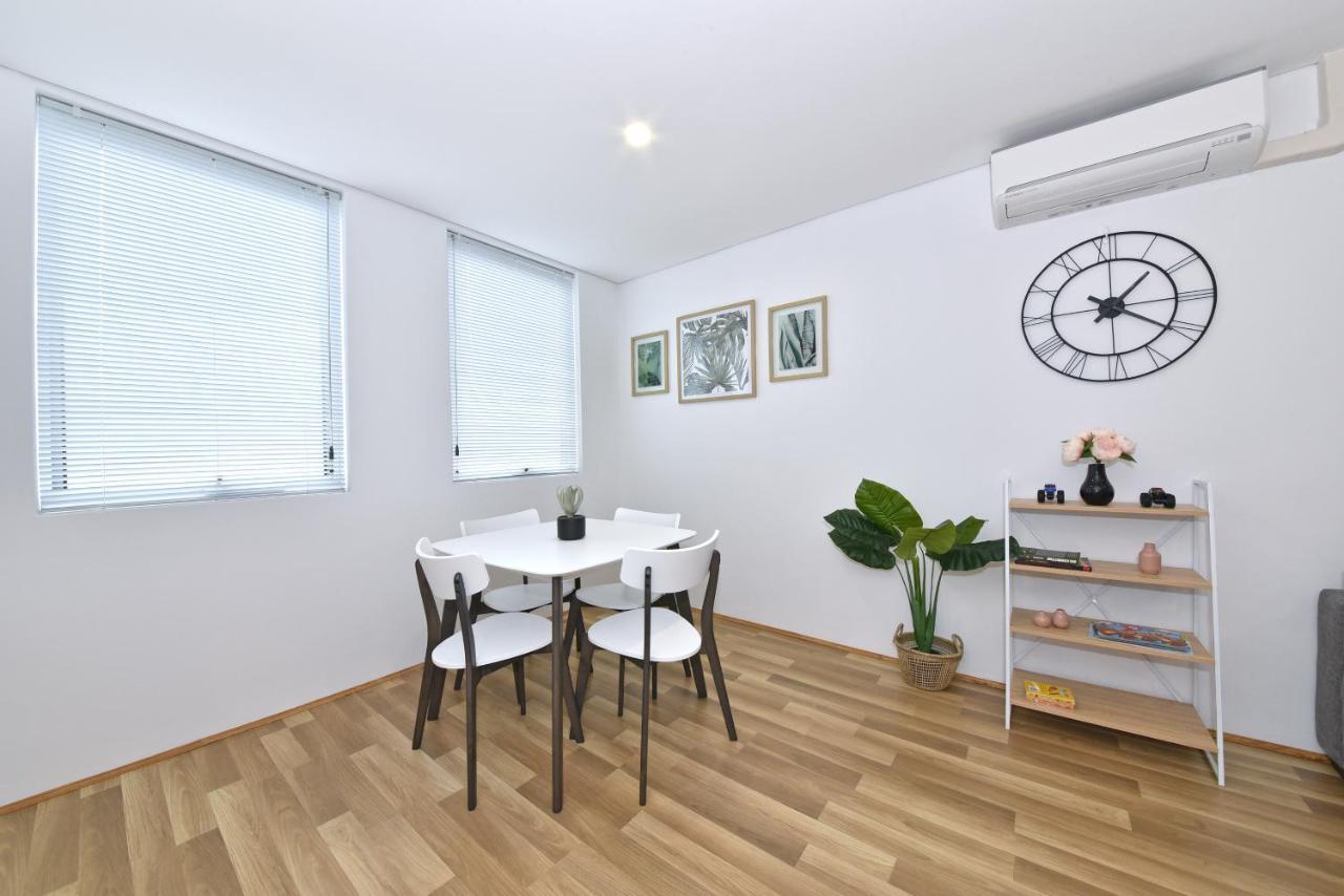 2X2 Modern Apartment Near Airport And City Perth Exterior photo