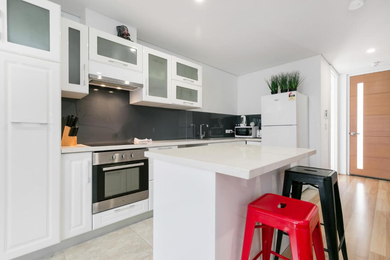 2X2 Modern Apartment Near Airport And City Perth Exterior photo