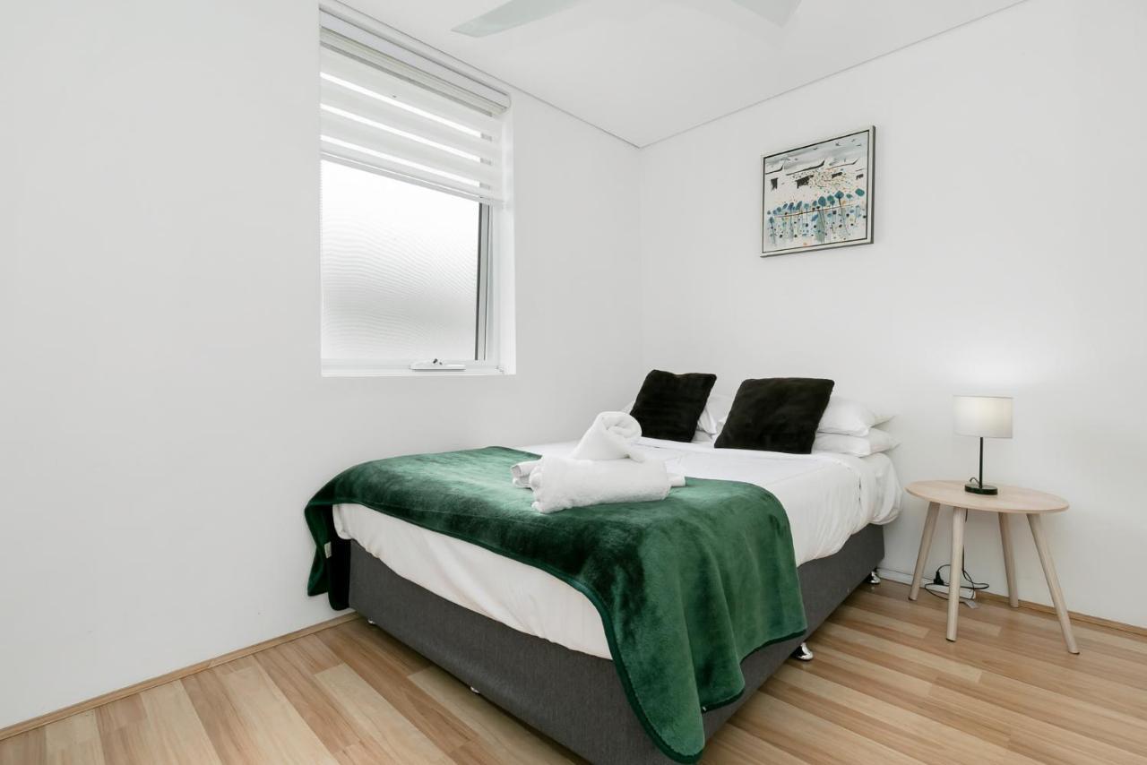 2X2 Modern Apartment Near Airport And City Perth Exterior photo