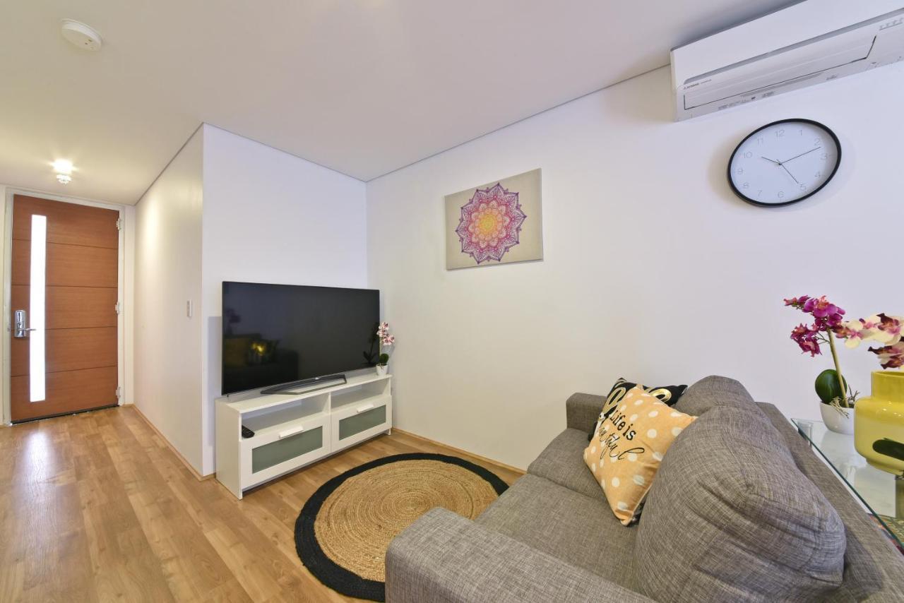 2X2 Modern Apartment Near Airport And City Perth Exterior photo