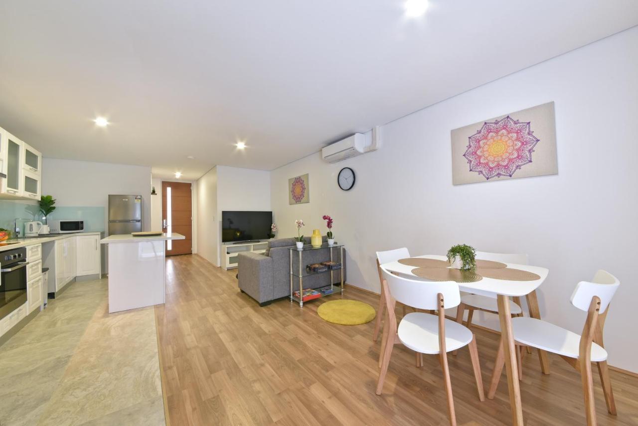 2X2 Modern Apartment Near Airport And City Perth Exterior photo