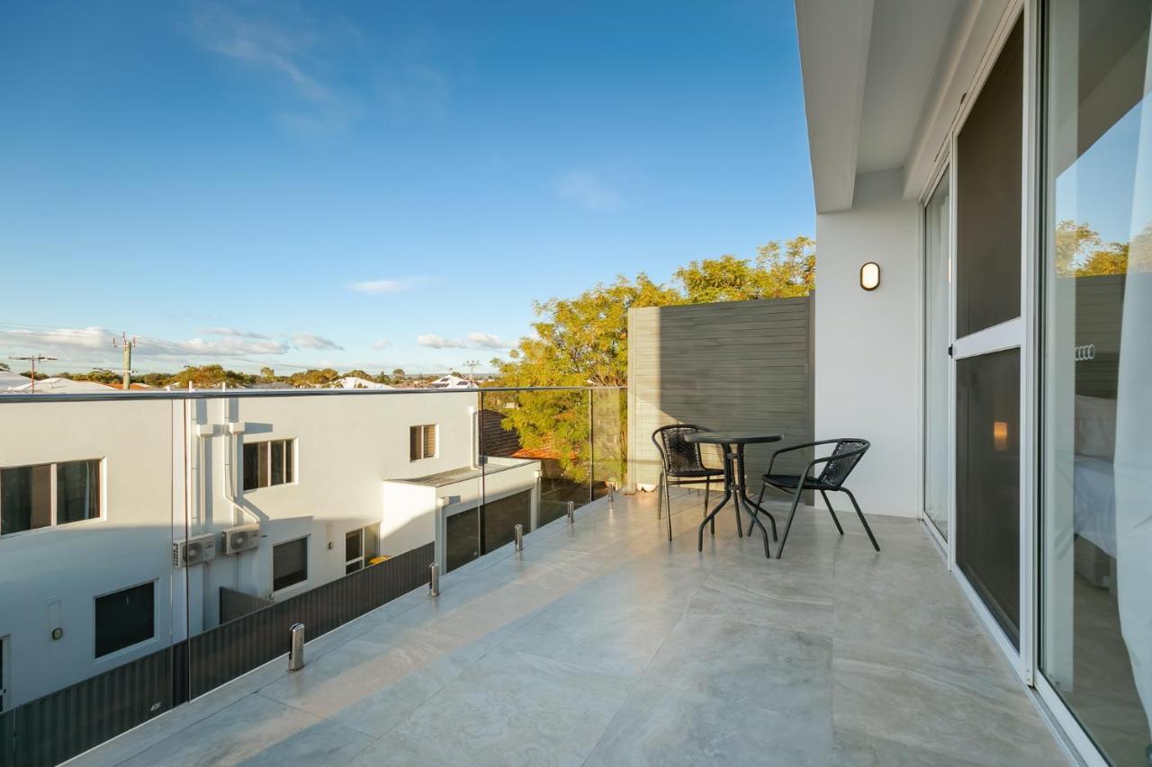 2X2 Modern Apartment Near Airport And City Perth Exterior photo